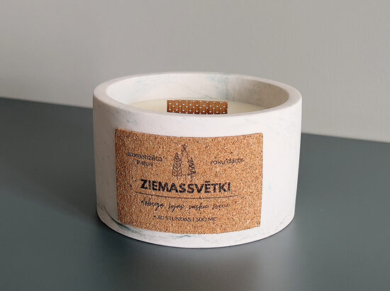 Svece "Ziemassvētki"
